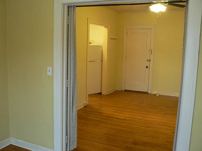 504 Woodruff Place West Dr #9 — Photo 3
