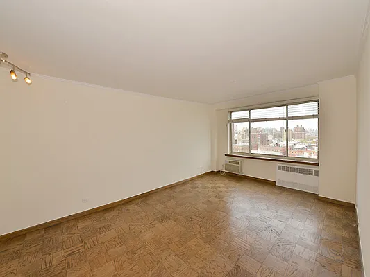 Rented by Cooper & Cooper Real Estate | media 2