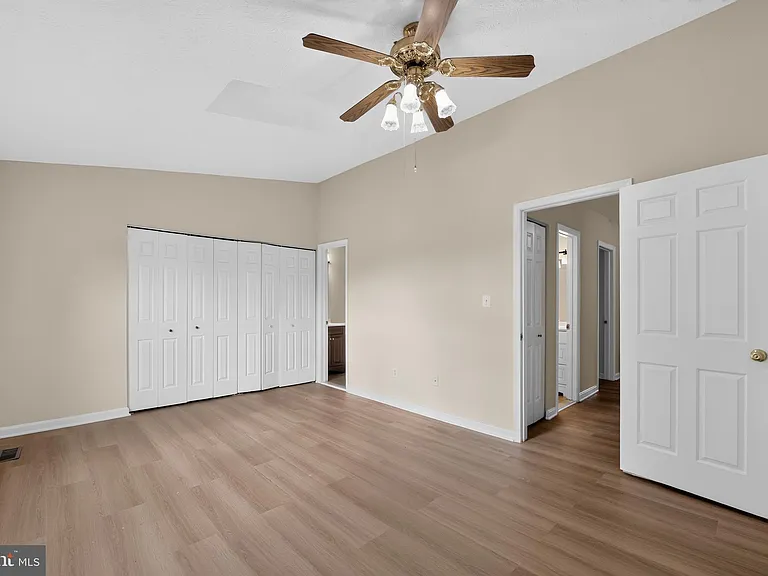 55 Oak Crest Ct — Photo 21