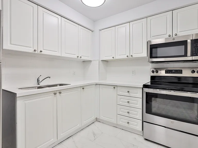 207 Scarborough Golf Club Rd — Photo 25