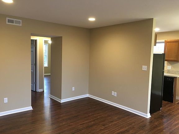 4th image of 3809 Duffy Ct APT C