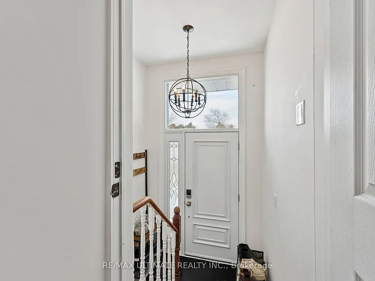 35 Algonquin Blvd #MAIN — Photo 3