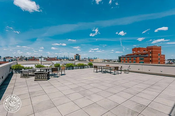 Rented by MySpaceNYC | media 16