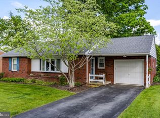 529 S 6th St, Denver, PA 17517