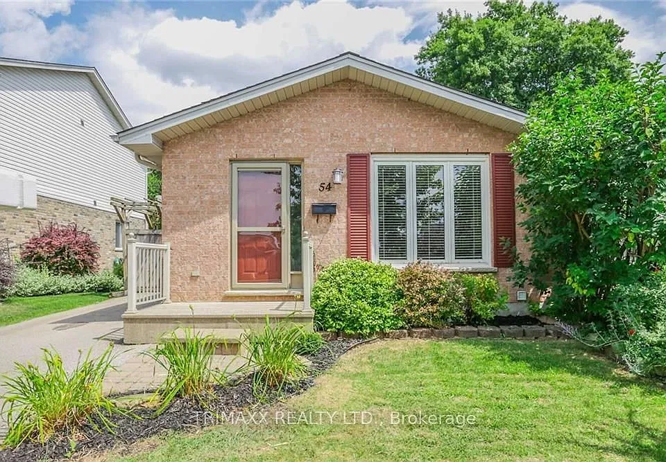 54 Tanoak Dr
