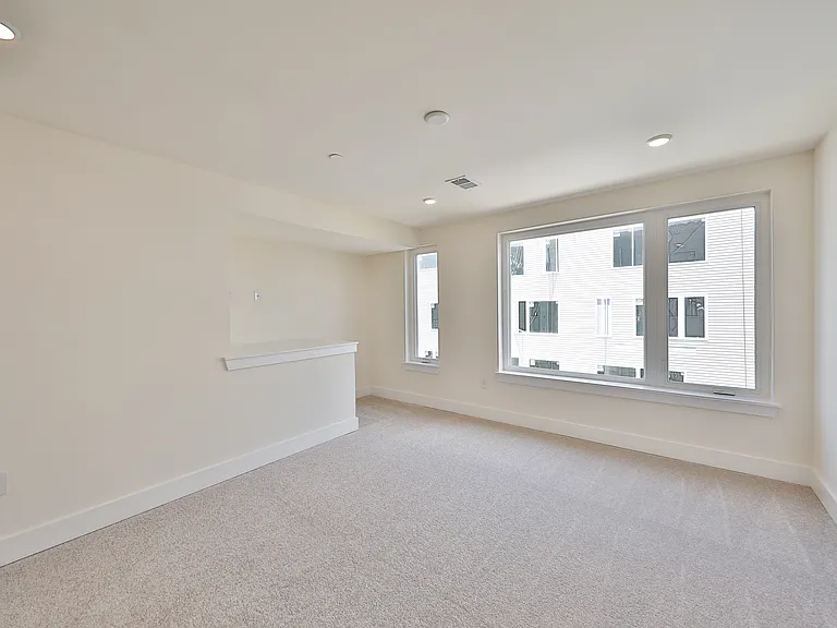 2602 Emerald St #3 — Photo 14