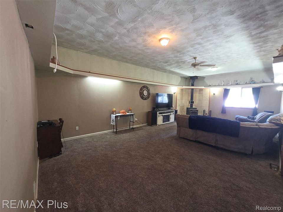 42 Opal Ln, photo 28