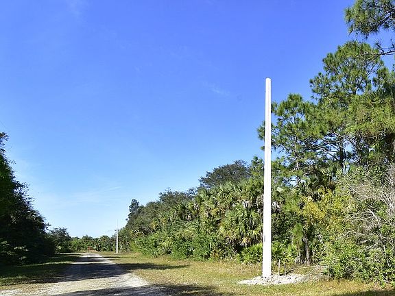 4th image of 3608 48th St W