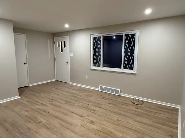 (undisclosed Address), McKeesport, PA 15133