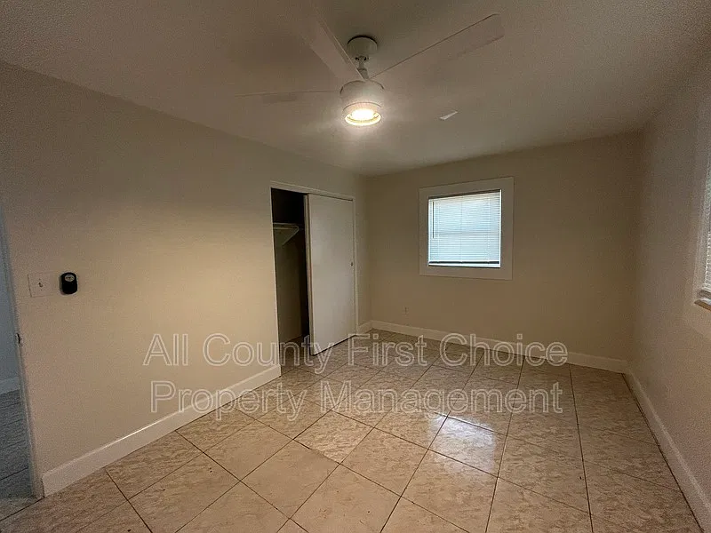 3 bed, 1.0 bath, 960 sqft, $1,995 — Photo 4