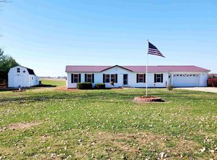 19643 Muckshaw Rd, Argos, IN 46501