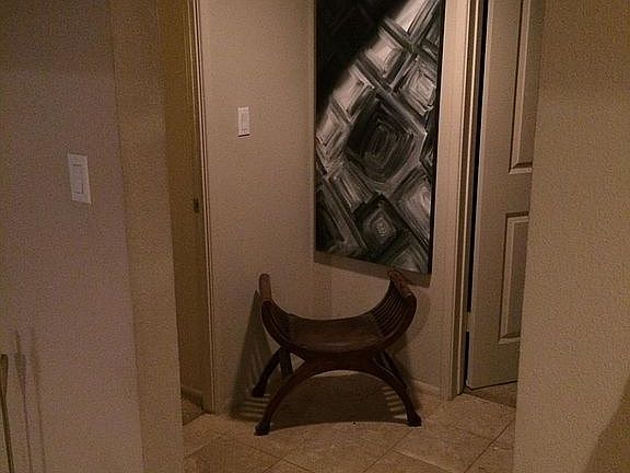 Hall between 2 bedrooms 