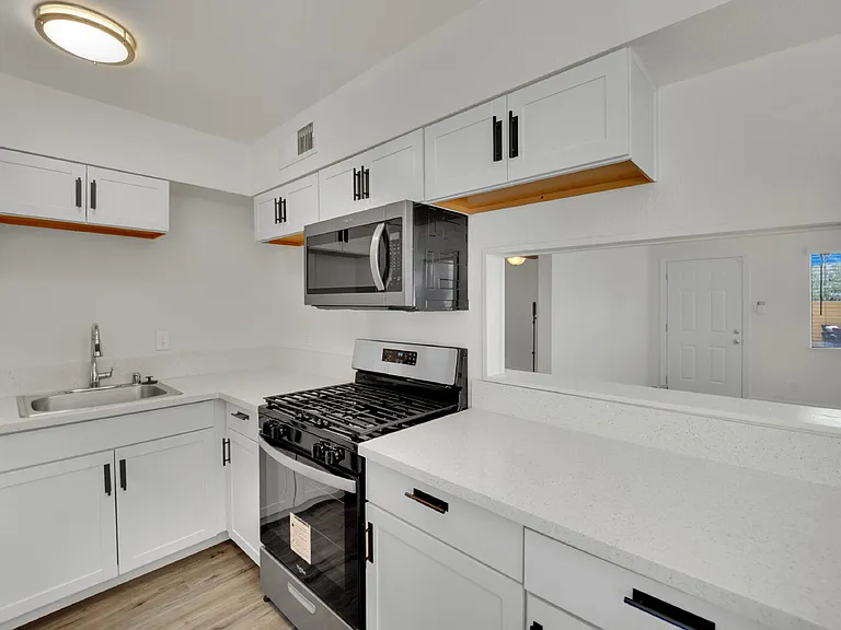 1304 Rexford Pl — Photo 27