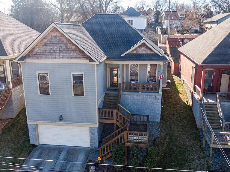 1606 Boscobel St — Photo 2