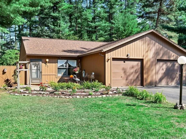 13 Queen Mary Drive, Queensbury, NY