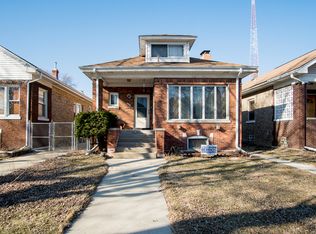 5008 W Barry Ave, Chicago, IL 60641