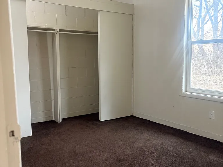 49 W Markison Ave #B — Photo 8