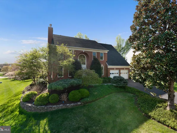 5101 Claybank Ln, Centreville, VA 20120