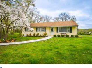 15 Colonial Dr, Perkiomenville, PA 18074