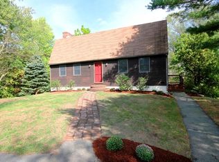 69 Middle Rd, Newbury, MA 01951