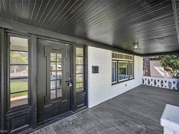 4th image of 3682 Rocky River Dr