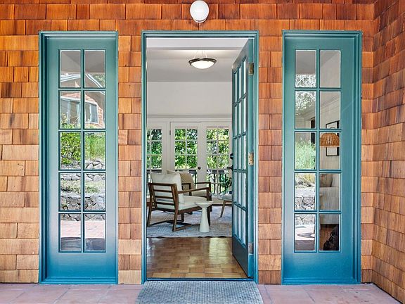 4th image of 9 Portola Avenue