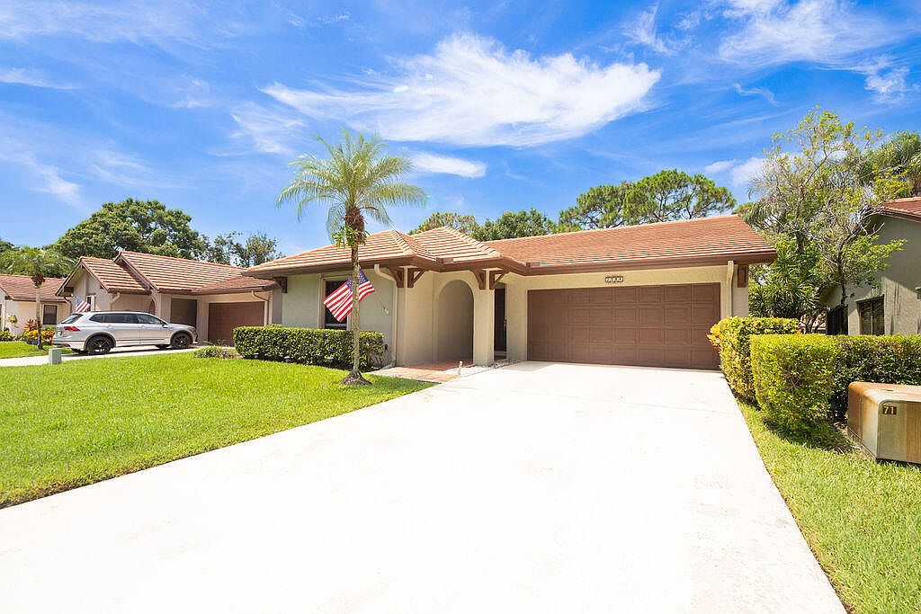 2784 SW Willowood Circle