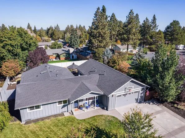 1672 NE Meadow Ln, Bend, OR 97701