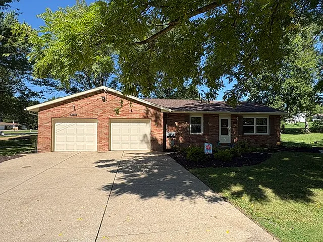 4656 Treeview Dr