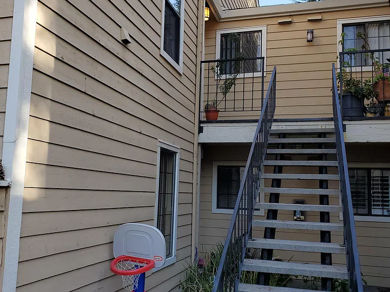 182 Eastridge Dr — Photo 38