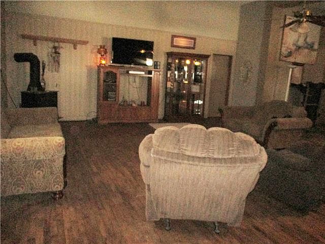 2nd image of 1990 Fall River Rd