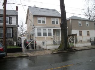 393 Clinton Pl, Newark, NJ 07112