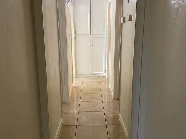 1105 Meredith Dr — Photo 5