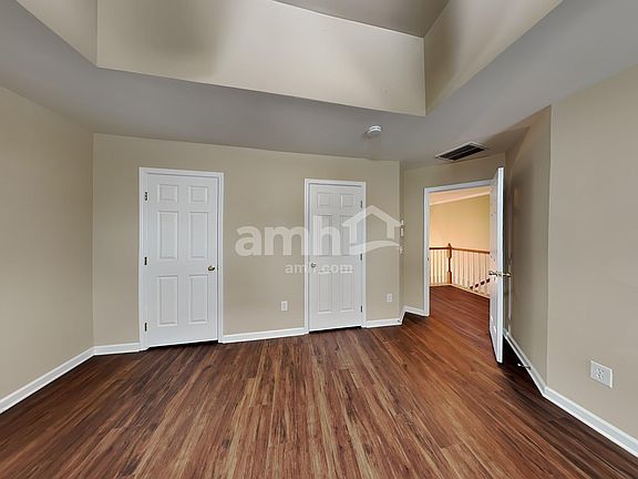 5th image of 3514 Barnstable Dr