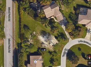 17528 Taylor Dr, Fort Myers, FL 33908