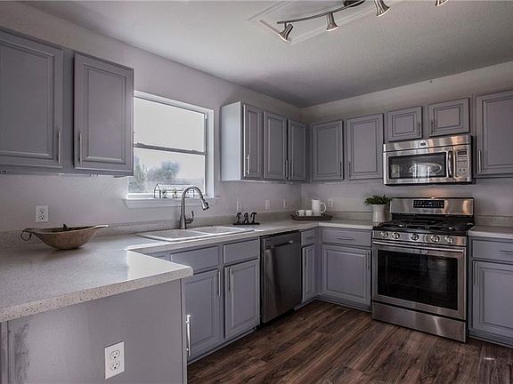 2nd image of 17511 Dashwood Creek Dr