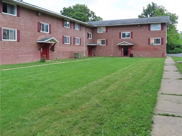 1427 Oneida St, Utica, NY 13501