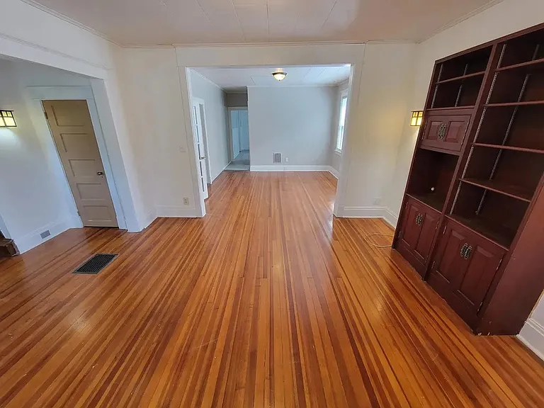 15 Parkview Ct #2B — Photo 36