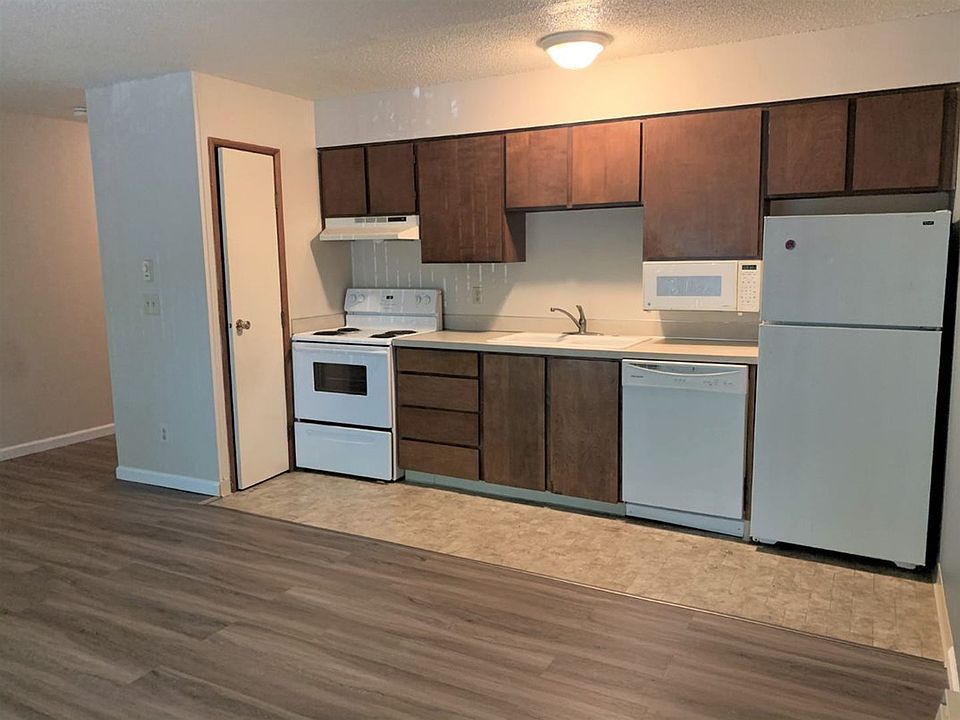 1st image of 1701 E Reserve St APT 11