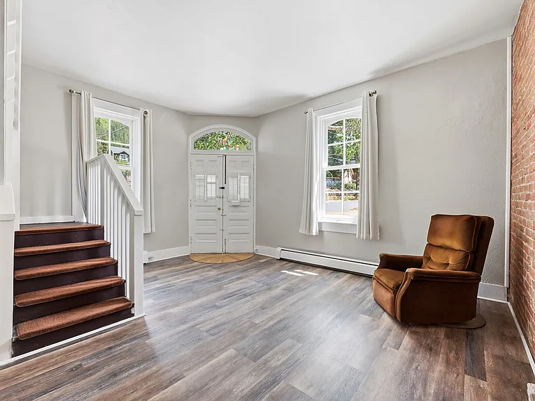 401 Rose St #2 — Photo 10