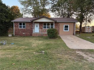501 Rainbow Pl, Green Forest, AR 72638