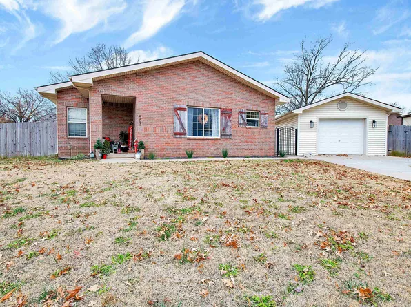 503 E Main St, Haven, KS 67543