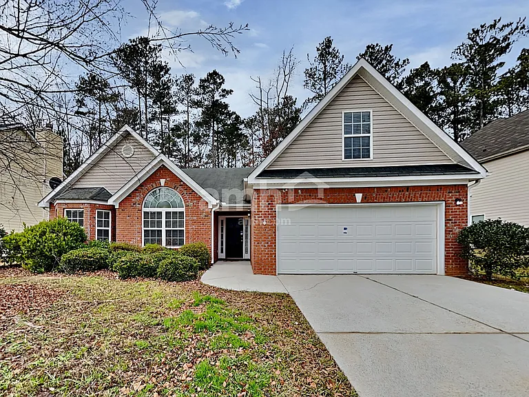 2166 Blueberry Ln — Photo 1