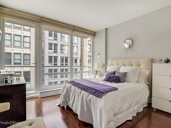 5th image of 133 W 22nd St APT 6F