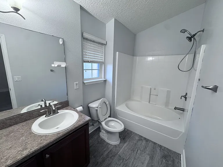 7565 Westland Oaks Dr — Photo 12