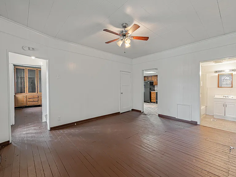 225 Thompson Run Rd — Photo 7