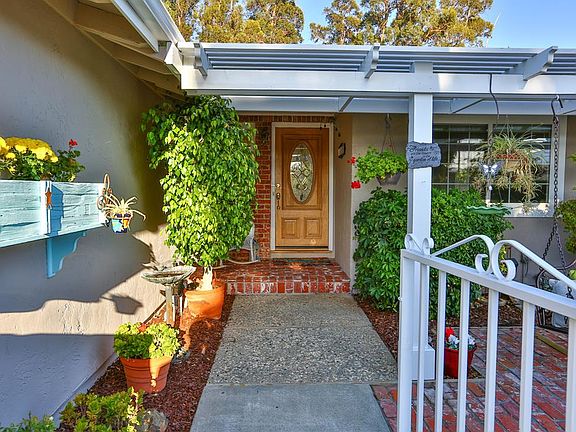 2nd image of 4056 Briarglen Dr