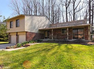 9615 Tinsmith Ln, Burke, VA 22015