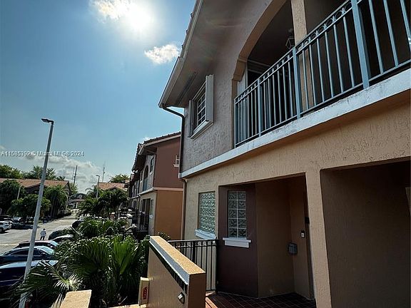 3rd image of 10026 Hammocks Blvd APT 202-6