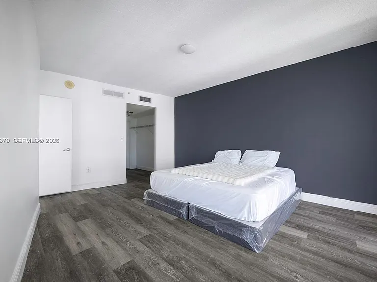 1750 N Bayshore Dr #3801 — Photo 12